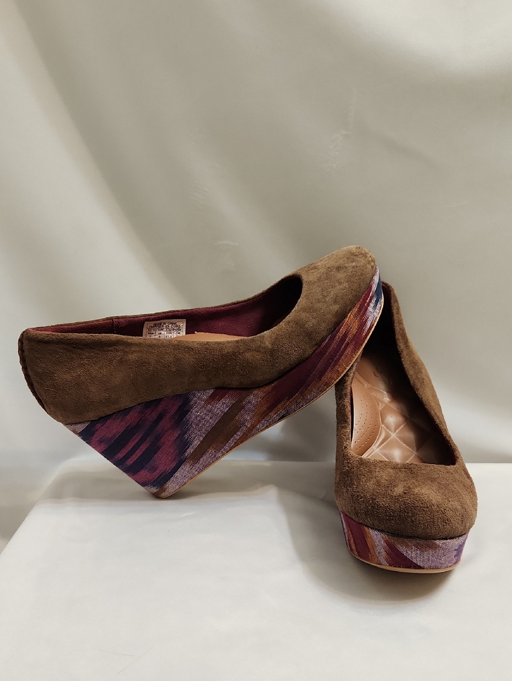 Reef High Tropic Brown Multicolored Aztec Print Suede Wedges (W Size 7)